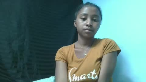 Snapshot of mamieriela chatting on May 17, 2026, 5:42 pm mamieriela online show from May 17, 2026, 5:42 pm
