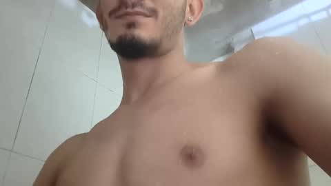 Snapshot of mamm7772024 chatting on December 18, 2025, 8:26 pm Mickey online show from December 18, 2025, 8:26 pm