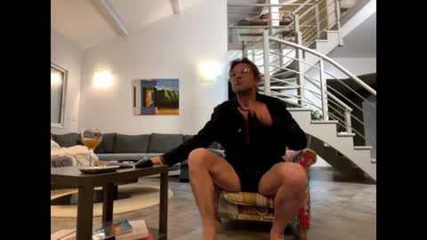 Snapshot of man38110 chatting on January 17, 2025, 7:49 pm man38110 online show from January 17, 2025, 7:49 pm