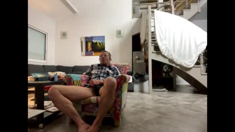 Snapshot of man38110 chatting on February 8, 2025, 5:29 am man38110 online show from February 8, 2025, 5:29 am