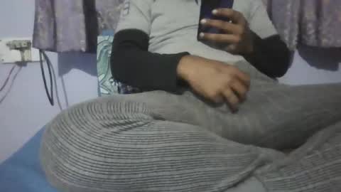 mananmathew95 online show from December 19, 2025, 6:48 pm