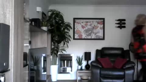 Snapshot of mandy_eyecandy chatting on November 25, 2025, 3:12 pm Mandy EyeCandy online show from November 25, 2025, 3:12 pm