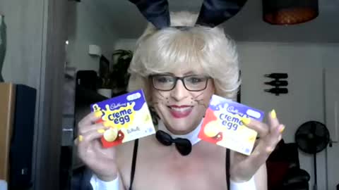 Snapshot of mandy_eyecandy chatting on April 5, 2026, 1:41 pm Mandy EyeCandy online show from April 5, 2026, 1:41 pm