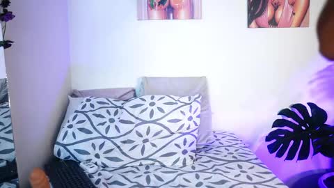 mandy_l33_ online show from February 12, 2025, 12:05 am