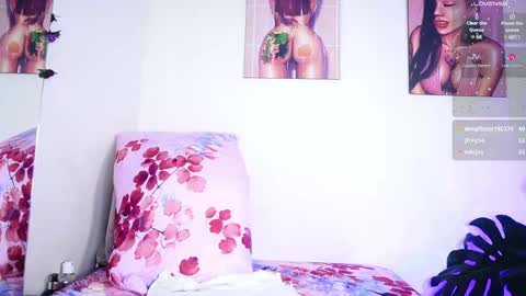 mandy_l33_ online show from March 8, 2025, 2:12 am