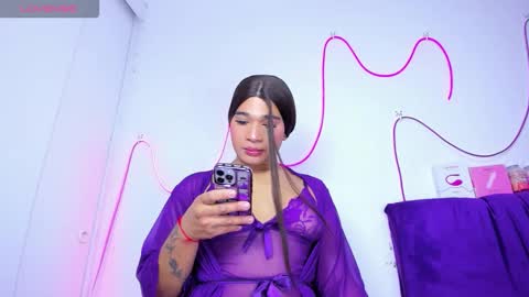 Mandy Mosquera online show from February 17, 2026, 9:54 pm