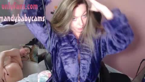 Snapshot of mandybabyxxx chatting on October 15, 2025, 9:59 pm MandyBabyXXX online show from October 15, 2025, 9:59 pm
