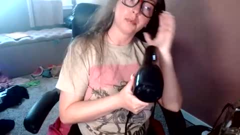 Snapshot of mandybabyxxx chatting on July 7, 2026, 11:09 pm MandyBabyXXX online show from July 7, 2026, 11:09 pm