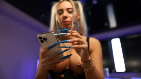 Snapshot of mandypeas chatting on March 9, 2025, 7:23 am Anto Lovense is Active My pleasure is in your hands Private is Open online show from March 9, 2025, 7:23 am