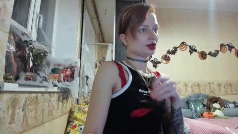 Mandy online show from October 26, 2025, 3:40 pm