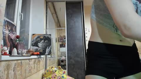 Mandy online show from November 26, 2025, 5:14 pm