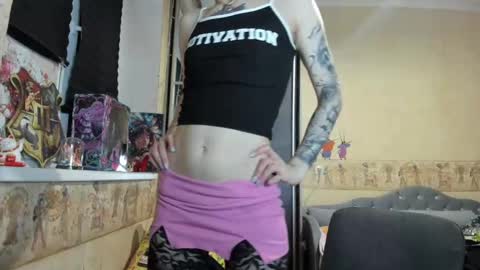 Mandy online show from May 1, 2026, 6:01 pm