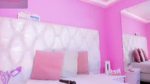 Snapshot of manellyksparklee chatting on July 4, 2026, 5:57 am manellyksparklee online show from July 4, 2026, 5:57 am