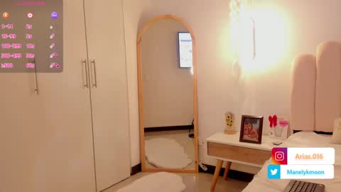 Snapshot of manelyk_10 chatting on March 12, 2025, 11:33 pm online show from March 12, 2025, 11:33 pm