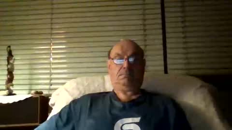 Snapshot of manes5858 chatting on May 18, 2026, 8:03 pm manes5858 online show from May 18, 2026, 8:03 pm