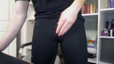 Snapshot of manfiaso chatting on March 21, 2026, 4:21 pm manfiaso online show from March 21, 2026, 4:21 pm