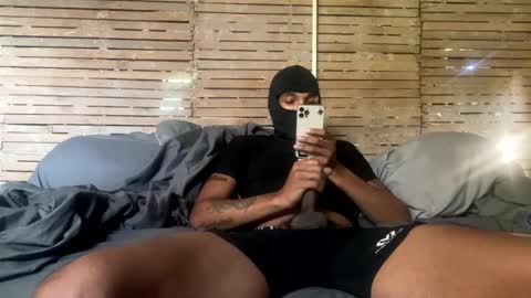 Snapshot of mani4sexy chatting on October 4, 2025, 2:26 pm Mani4sexy online show from October 4, 2025, 2:26 pm