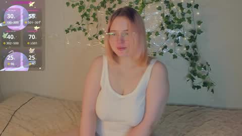 Snapshot of manic_pixie_ chatting on September 11, 2025, 5:13 pm manic_pixie_ online show from September 11, 2025, 5:13 pm