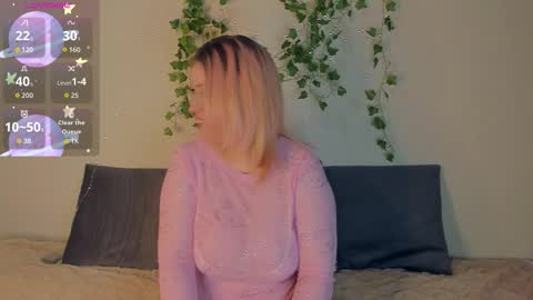 Snapshot of manic_pixie_ chatting on September 13, 2025, 6:18 pm manic_pixie_ online show from September 13, 2025, 6:18 pm