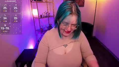 manic_pixie_ online show from June 16, 2026, 4:09 pm