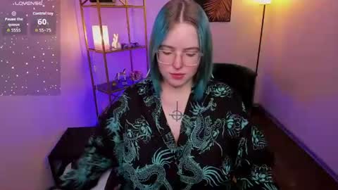 manic_pixie_ online show from July 31, 2026, 3:00 pm