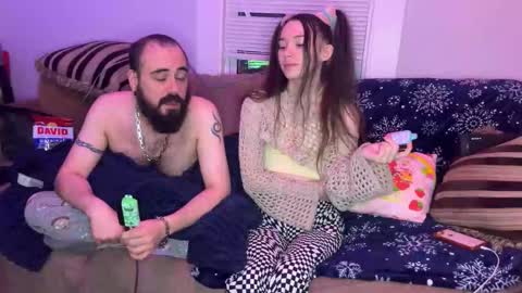 manicpixiedreamfrog online show from January 17, 2026, 4:06 am