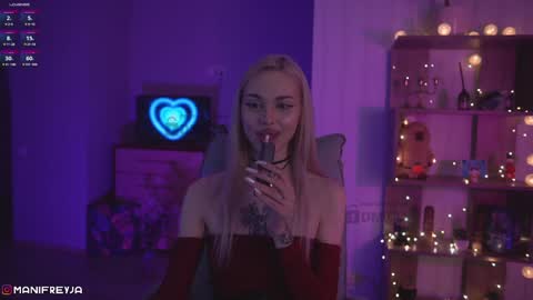 Snapshot of manifreyja chatting on January 20, 2025, 10:04 pm Amelie online show from January 20, 2025, 10:04 pm