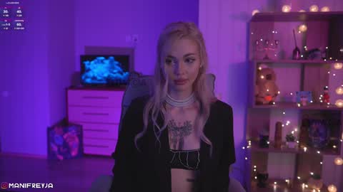 Snapshot of manifreyja chatting on February 6, 2025, 10:00 pm Amelie online show from February 6, 2025, 10:00 pm