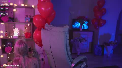 Snapshot of manifreyja chatting on February 16, 2025, 9:38 pm Amelie online show from February 16, 2025, 9:38 pm