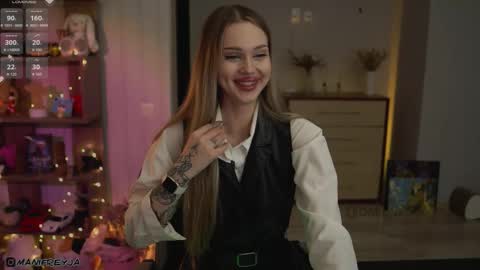 Snapshot of manifreyja chatting on December 4, 2025, 9:34 pm Amelie online show from December 4, 2025, 9:34 pm