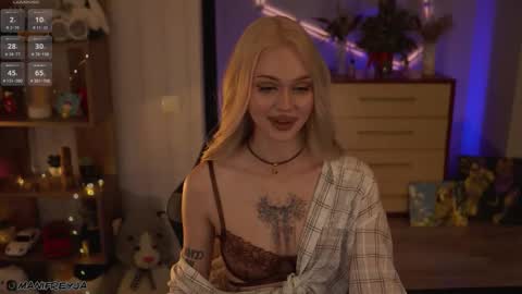 Snapshot of manifreyja chatting on February 23, 2026, 7:44 pm Amelie online show from February 23, 2026, 7:44 pm