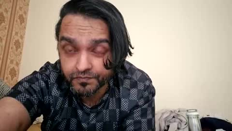 Snapshot of manny501984 chatting on April 4, 2026, 2:03 pm manny501984 online show from April 4, 2026, 2:03 pm