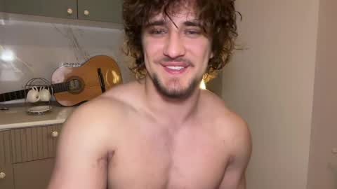 Snapshot of manolein chatting on April 11, 2026, 12:37 am manolein online show from April 11, 2026, 12:37 am