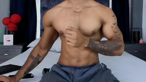 Snapshot of manolo_hot1 chatting on February 6, 2025, 2:58 pm Manolo Hot 1 online show from February 6, 2025, 2:58 pm