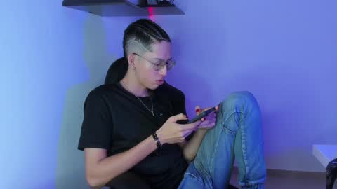 Manuel online show from January 12, 2025, 10:33 pm