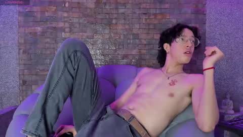 Manuel online show from March 6, 2025, 2:18 pm