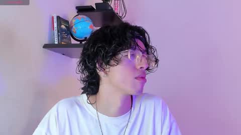 Manuel online show from September 21, 2025, 3:08 am