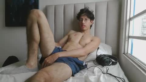 Manuel online show from June 3, 2026, 8:03 pm