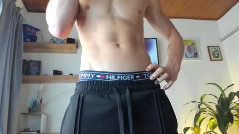 manucute 23  online show from February 7, 2026, 4:33 pm