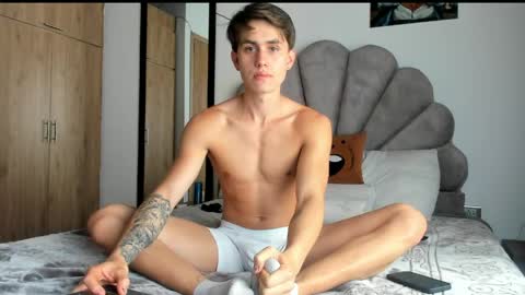 manucute 23  online show from April 28, 2026, 2:33 pm