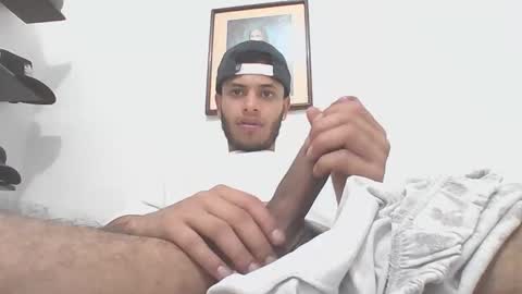 Snapshot of manuel444rl chatting on February 27, 2025, 6:18 am Manuel RL online show from February 27, 2025, 6:18 am