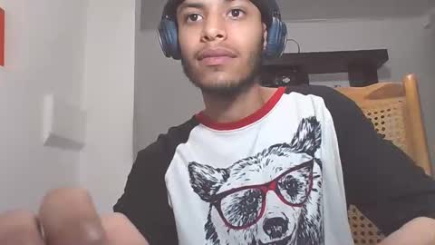 Snapshot of manuel444rl chatting on March 2, 2025, 8:16 am Manuel RL online show from March 2, 2025, 8:16 am