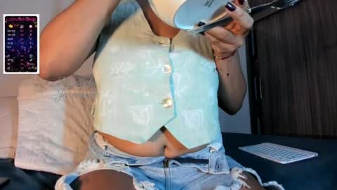 manuela_jaramillo online show from May 2, 2026, 4:06 am