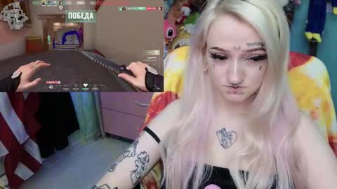 Manuela online show from November 28, 2025, 4:04 am