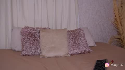 Snapshot of maquiii chatting on December 17, 2024, 10:11 pm Maquii online show from December 17, 2024, 10:11 pm