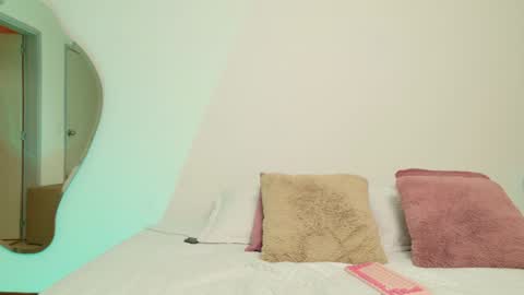 Snapshot of mar_333 chatting on December 12, 2024, 12:48 am online show from December 12, 2024, 12:48 am