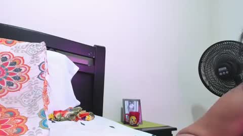 Mara online show from March 10, 2025, 2:59 pm