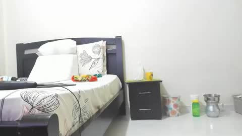 Mara online show from November 11, 2025, 2:28 pm