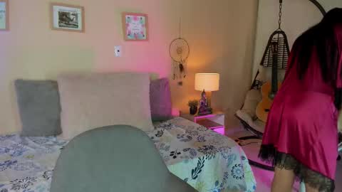 Snapshot of mara_jackson_ chatting on November 18, 2025, 2:43 pm MARA online show from November 18, 2025, 2:43 pm