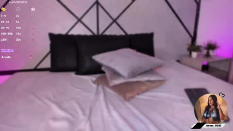 Snapshot of mara_martinez chatting on March 5, 2025, 7:27 am online show from March 5, 2025, 7:27 am